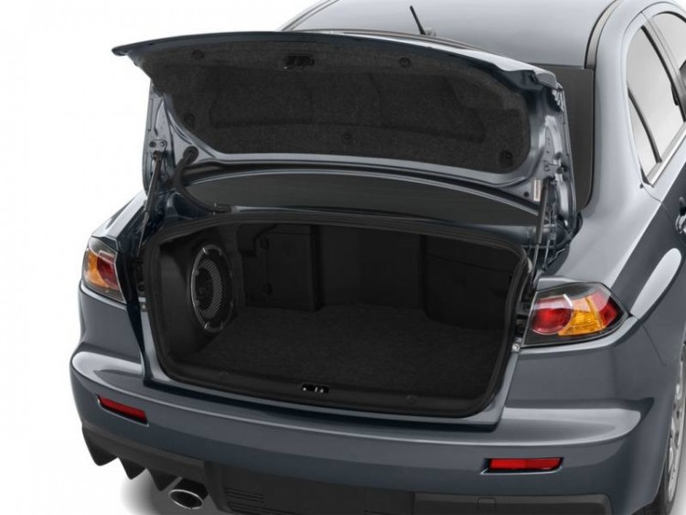 files_cars_71835410[38b79778db8b367b6ffc39874d3af9a9].jpg