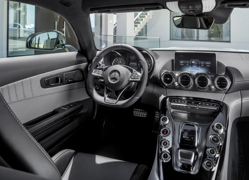 Mercedes-Benz-AMG_GT-2016-1024-79.jpg